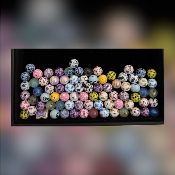 CRAFTING - Colorful Printed Beads - 75 beads 6oz - Picture 1 of 1